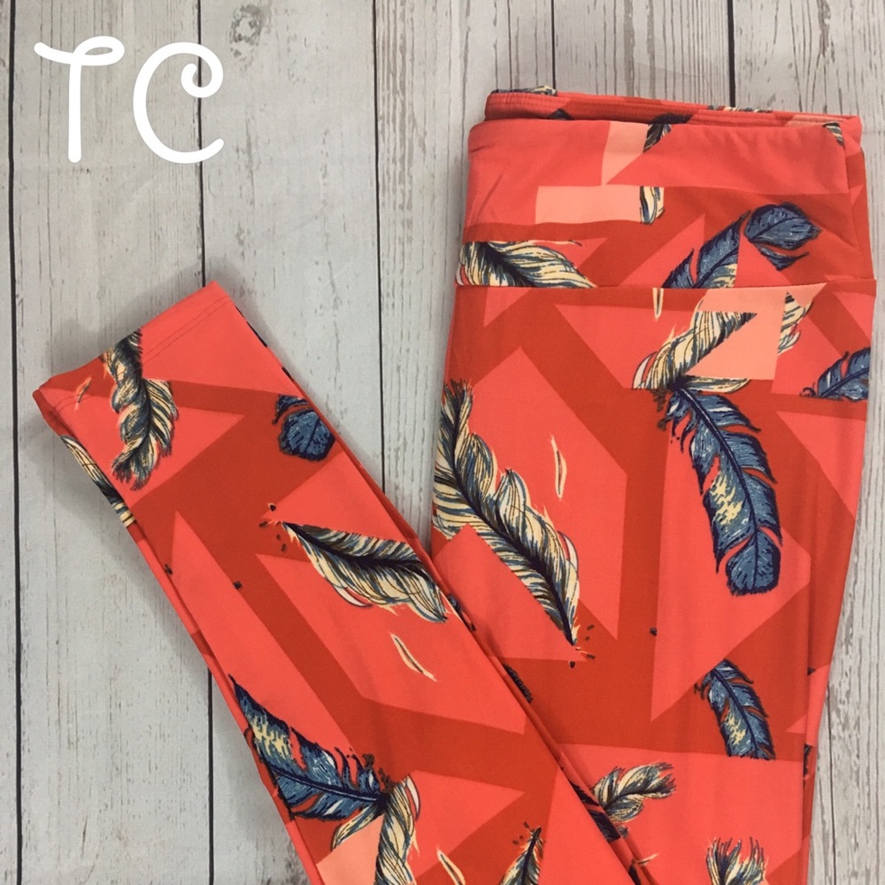 Tall and Curvy LuLaRoe Feather Leggings